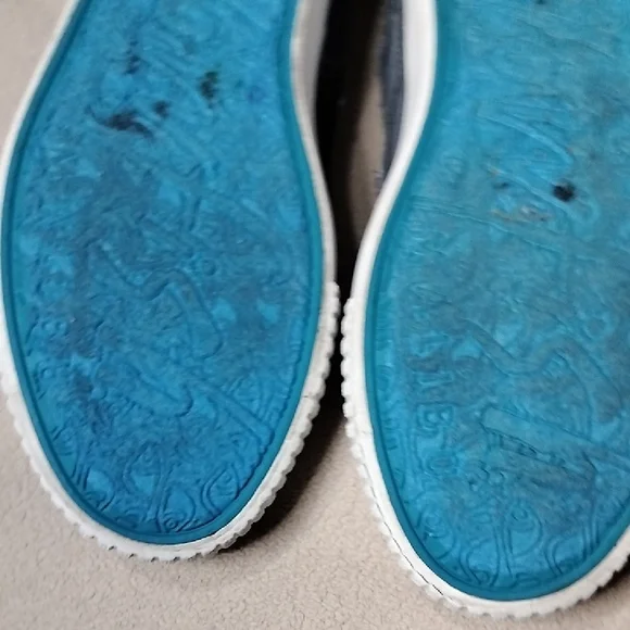 Blowfish Women's Casual Gray Slip-On Sneakers - Picture 9 of 10